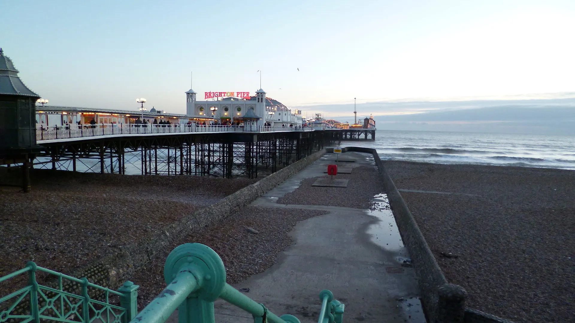 Stay In The Heart Of ... Brighton 0*,  Birleşik Krallık